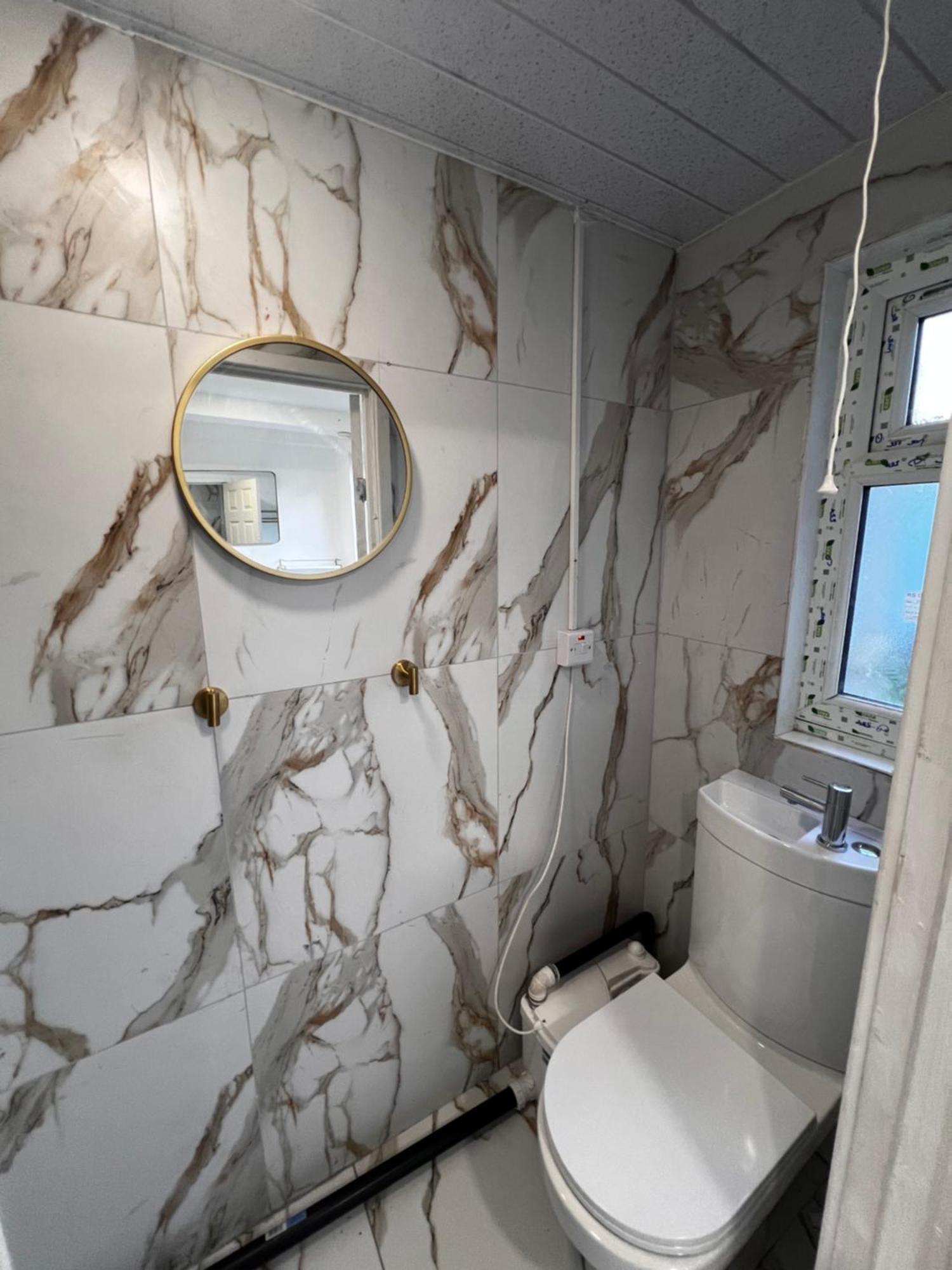 Lovely Ensuite Room In Corby Rockingham Ngoại thất bức ảnh